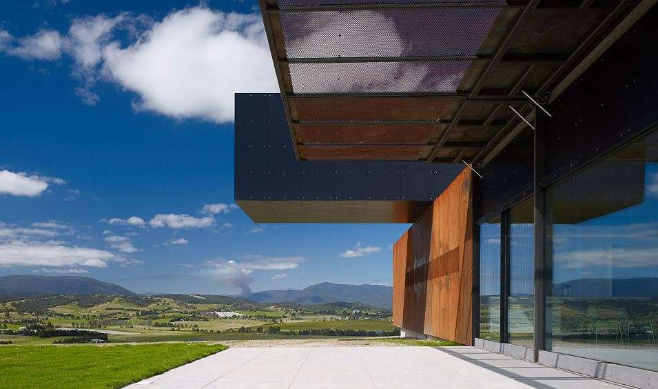 The view hill house cantilever